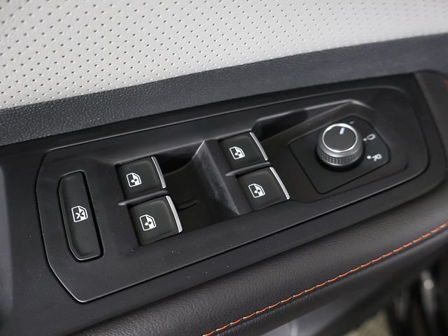 2024 Volkswagen Atlas 2.0T Peak Edition SEL 4MOTION - 23043432 - 45