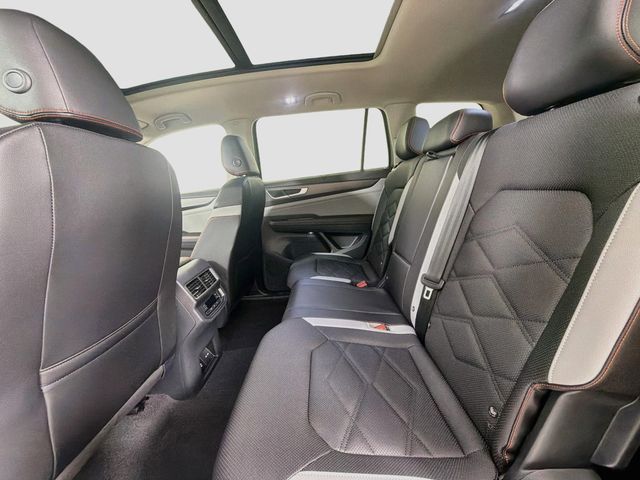 2024 Volkswagen Atlas 2.0T Peak Edition SEL 4MOTION - 23101411 - 24