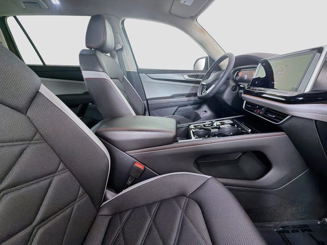 2024 Volkswagen Atlas 2.0T Peak Edition SEL 4MOTION - 23101411 - 29