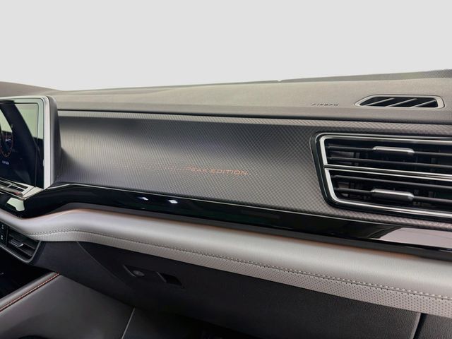 2024 Volkswagen Atlas 2.0T Peak Edition SEL 4MOTION - 23101411 - 30