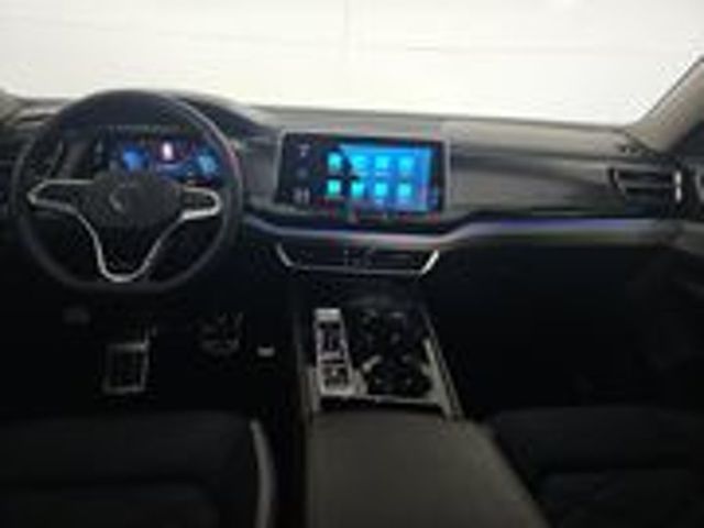 2024 Volkswagen Atlas 2.0T Peak Edition SE w/Technology - 22961788 - 3