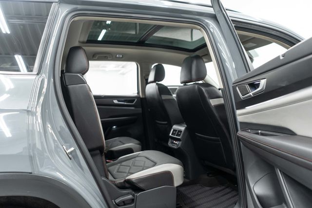 2024 Volkswagen Atlas 2.0T Peak Edition SE w/Technology 4MOTION - 23098341 - 12