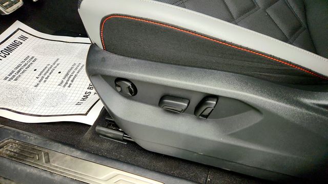 2024 Volkswagen Atlas 2.0T Peak Edition SE w/Technology 4MOTION - 22972373 - 11