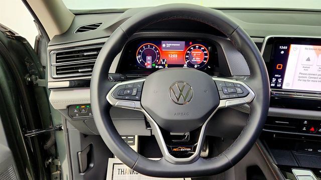 2024 Volkswagen Atlas 2.0T Peak Edition SE w/Technology 4MOTION - 22972373 - 13