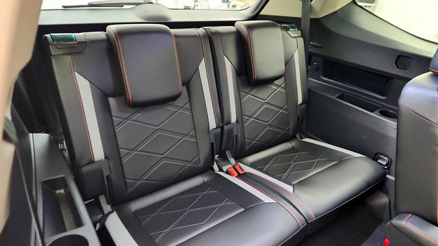 2024 Volkswagen Atlas 2.0T Peak Edition SE w/Technology 4MOTION - 22972373 - 21