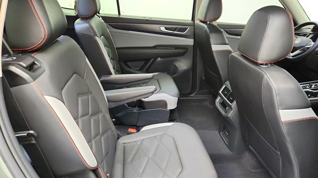 2024 Volkswagen Atlas 2.0T Peak Edition SE w/Technology 4MOTION - 22972373 - 22