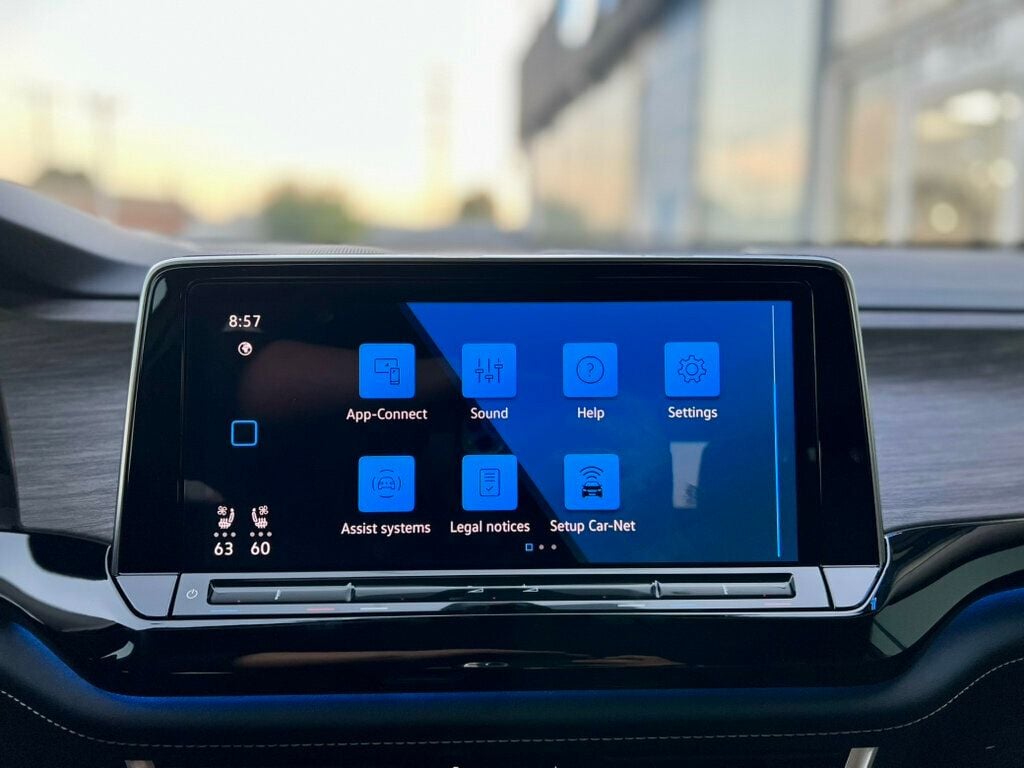 2024 Volkswagen Atlas SEL photo 22
