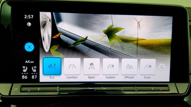 2024 Volkswagen Atlas 2.0T SEL 4MOTION with Adventure Package - 22961978 - 19