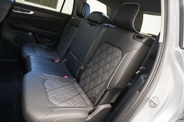 2024 Volkswagen Atlas 2.0T SEL Premium R-Line 4MOTION - 22985112 - 8