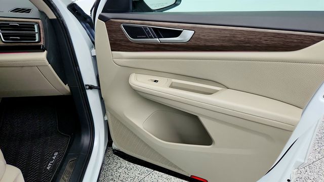 2024 Volkswagen Atlas 2.0T SEL Premium R-Line 4MOTION - 22971206 - 27