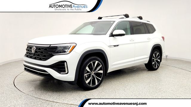 2024 Volkswagen Atlas 2.0T SEL Premium R-Line 4MOTION w/ 2nd Row Dual Captain’s Chairs - 23007507 - 0