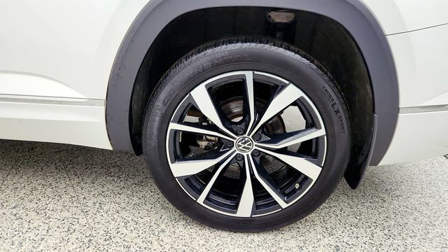 2024 Volkswagen Atlas 2.0T SEL Premium R-Line 4MOTION w/ 2nd Row Dual Captain’s Chairs - 23007507 - 8