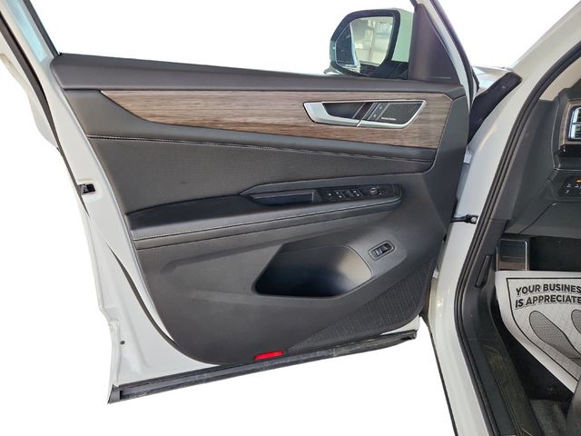 2024 Volkswagen Atlas 2.0T SEL Premium R-Line 4MOTION w/Towing Essentials & Protection - 22935890 - 10