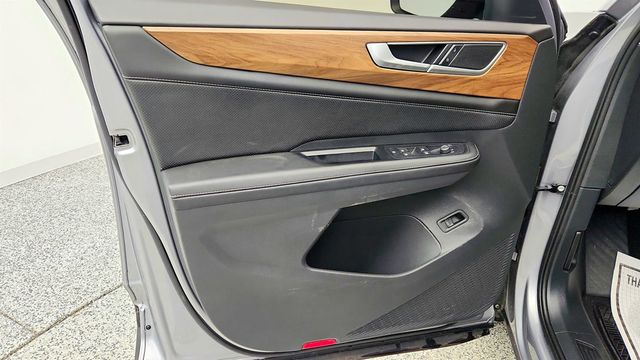 2024 Volkswagen Atlas 2.0T SE w/Technology 4MOTION w/ Panoramic Sunroof & 20'' Wheels - 23000909 - 10