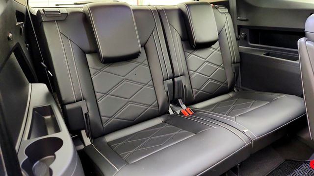 2024 Volkswagen Atlas 2.0T SE w/Technology 4MOTION w/ Panoramic Sunroof & 20'' Wheels - 23000909 - 22