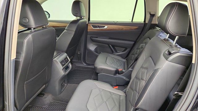 2024 Volkswagen Atlas 2.0T SE w/Technology and 2nd-Row Dual Captain's Chairs - 22970865 - 20