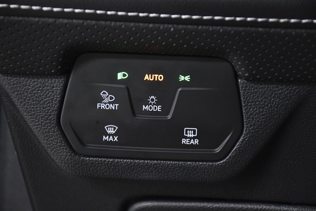 2024 Volkswagen Atlas 2.0T SE w/Technology FWD - 23090571 - 29