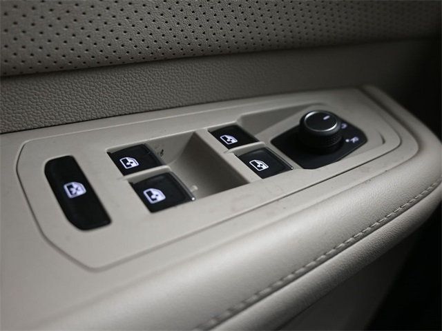 2024 Volkswagen Atlas 2.0T SE w/Technology FWD - 22943016 - 33