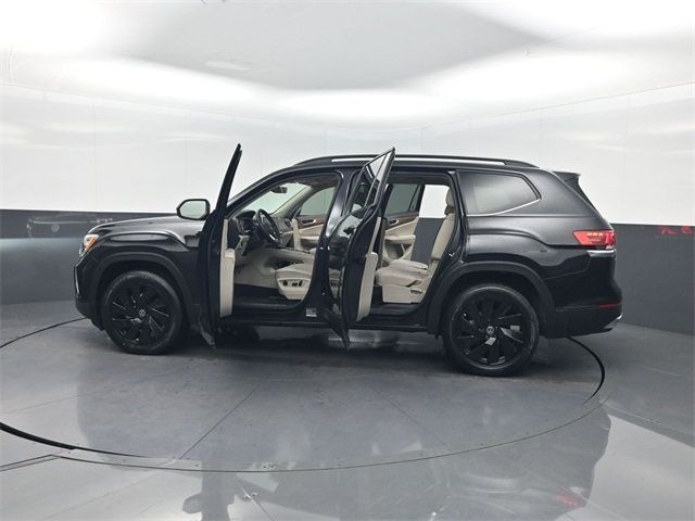 2024 Volkswagen Atlas 2.0T SE w/Technology FWD - 22943016 - 42