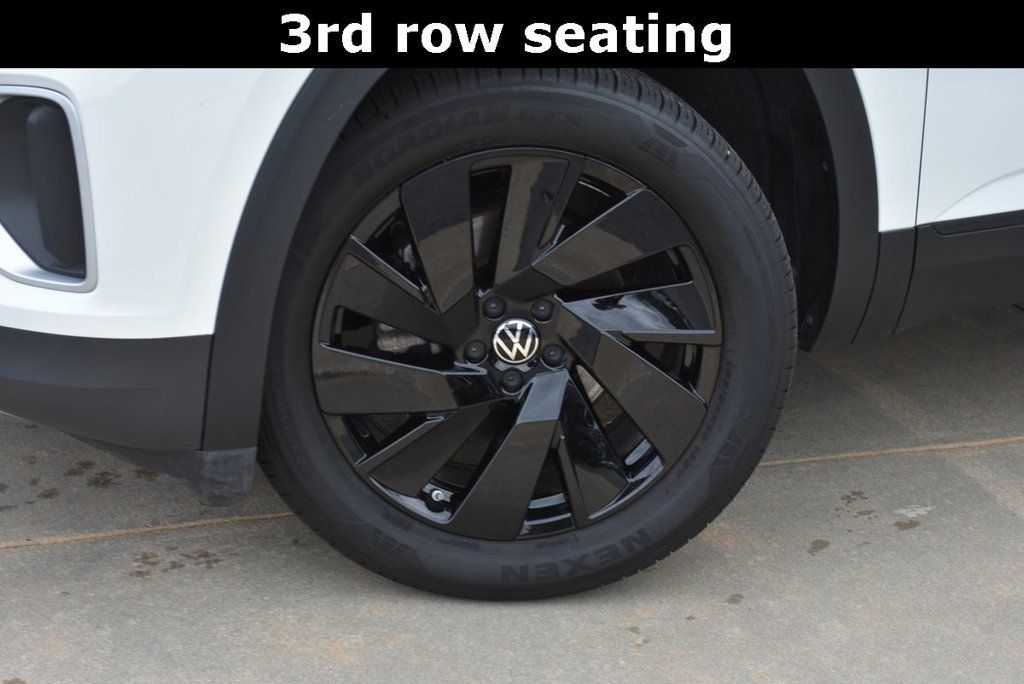 2024 Volkswagen Atlas SE Technology photo 3