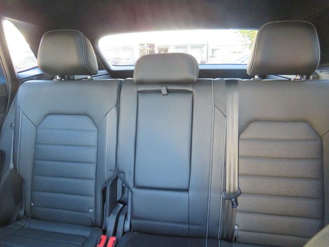 2024 Volkswagen Atlas Cross Sport 2.0T SEL 4MOTION - 22930189 - 9