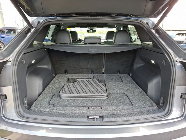 2024 Volkswagen Atlas Cross Sport 2.0T SEL Premium R-Line 4MOTION - 22944750 - 26