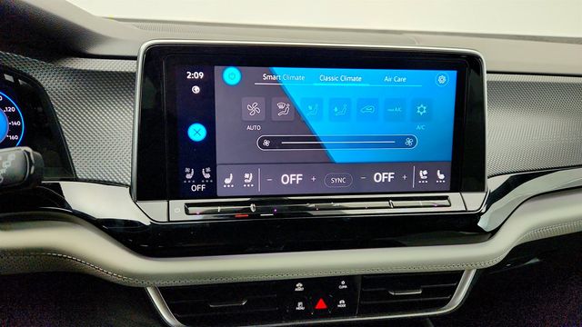 2024 Volkswagen Atlas Cross Sport 2.0T SEL Premium R-Line 4MOTION - 22973029 - 17