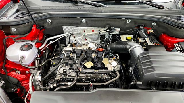 2024 Volkswagen Atlas Cross Sport 2.0T SEL Premium R-Line 4MOTION - 22973029 - 26