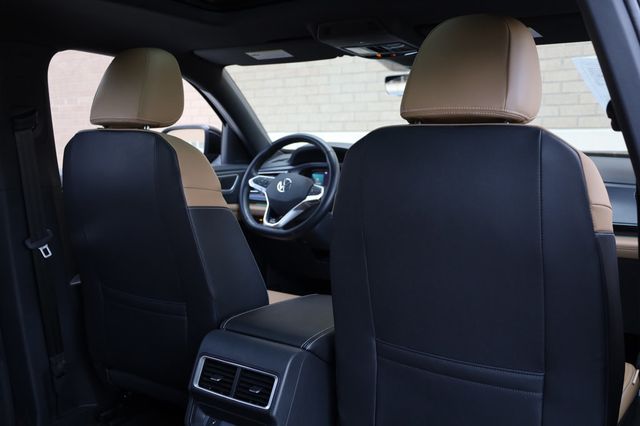 2024 Volkswagen Atlas Cross Sport 2.0T SEL R-Line 4MOTION - 23002219 - 23