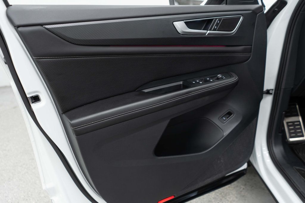 Volkswagen Atlas Cross Sport photo 16