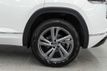 2024 Volkswagen Atlas Cross Sport 2.0T SEL R-Line 4MOTION - 23071906 - 38