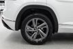 2024 Volkswagen Atlas Cross Sport 2.0T SEL R-Line 4MOTION - 23071906 - 39