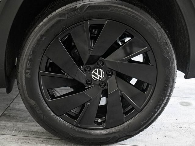2024 Volkswagen Atlas Cross Sport 2.0T SE w/Technology - 23016039 - 6