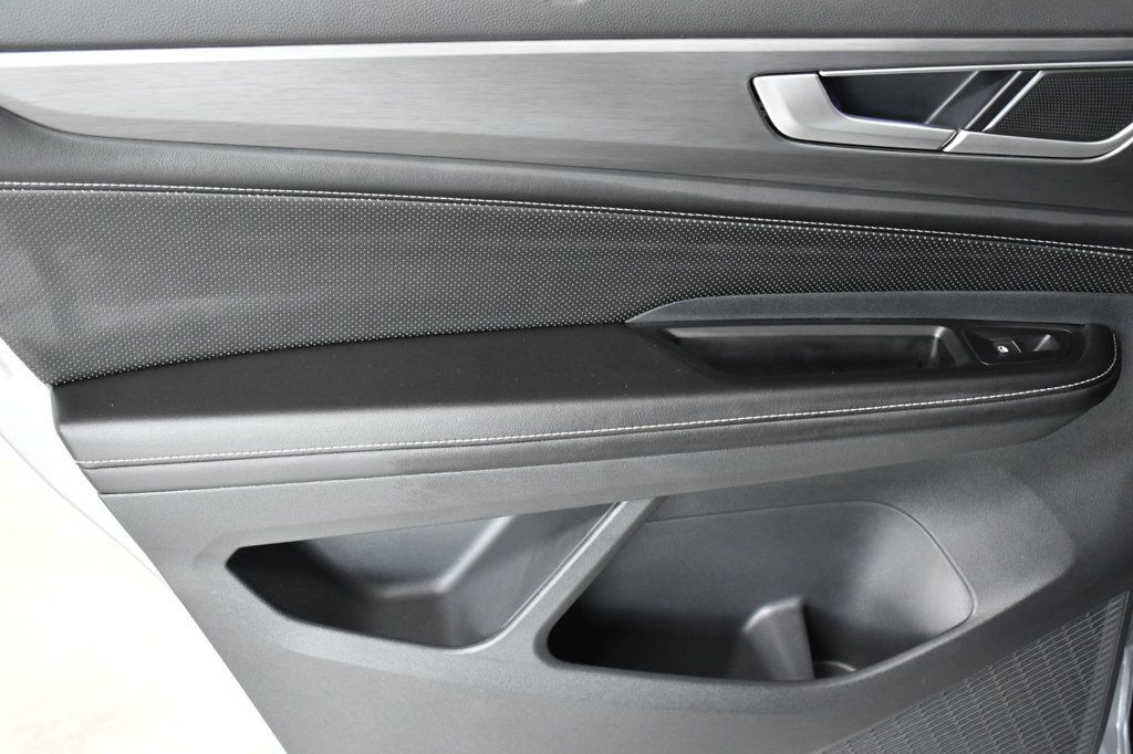 2024 Volkswagen Atlas Cross Sport 2.0T SE w/Technology 4MOTION - 22982087 - 10