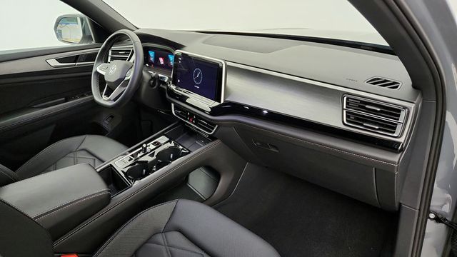 2024 Volkswagen Atlas Cross Sport 2.0T SE w/Technology 4MOTION - 22941454 - 24