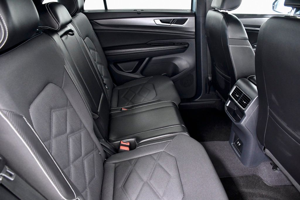 2024 Volkswagen Atlas Cross Sport 2.0T SE w/Technology FWD - 22880927 - 10