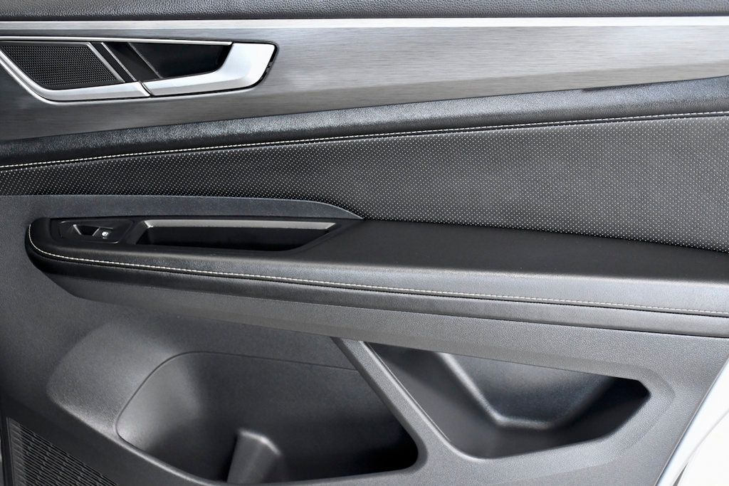 2024 Volkswagen Atlas Cross Sport 2.0T SE w/Technology FWD - 22880927 - 11