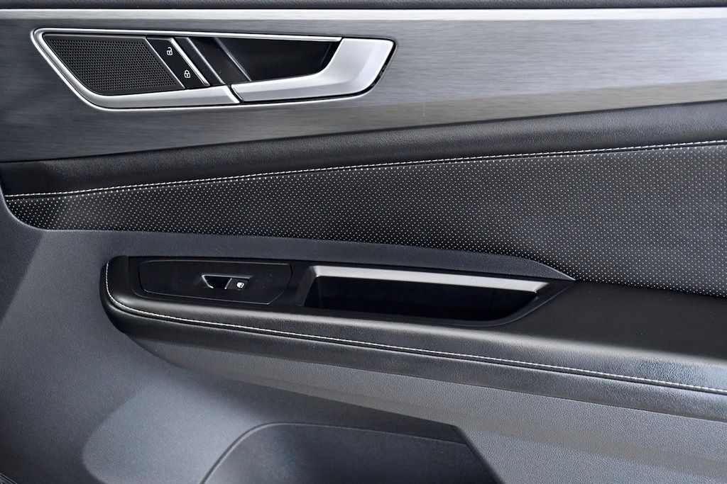 2024 Volkswagen Atlas Cross Sport 2.0T SE w/Technology FWD - 22880927 - 14