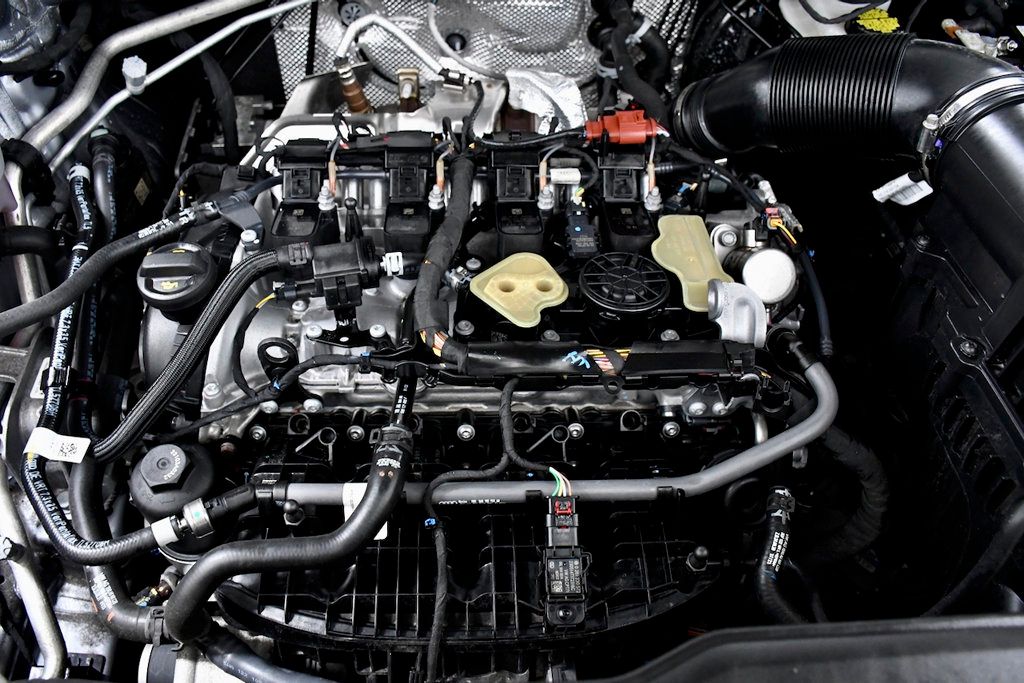 2024 Volkswagen Atlas Cross Sport 2.0T SE w/Technology FWD - 22880927 - 15