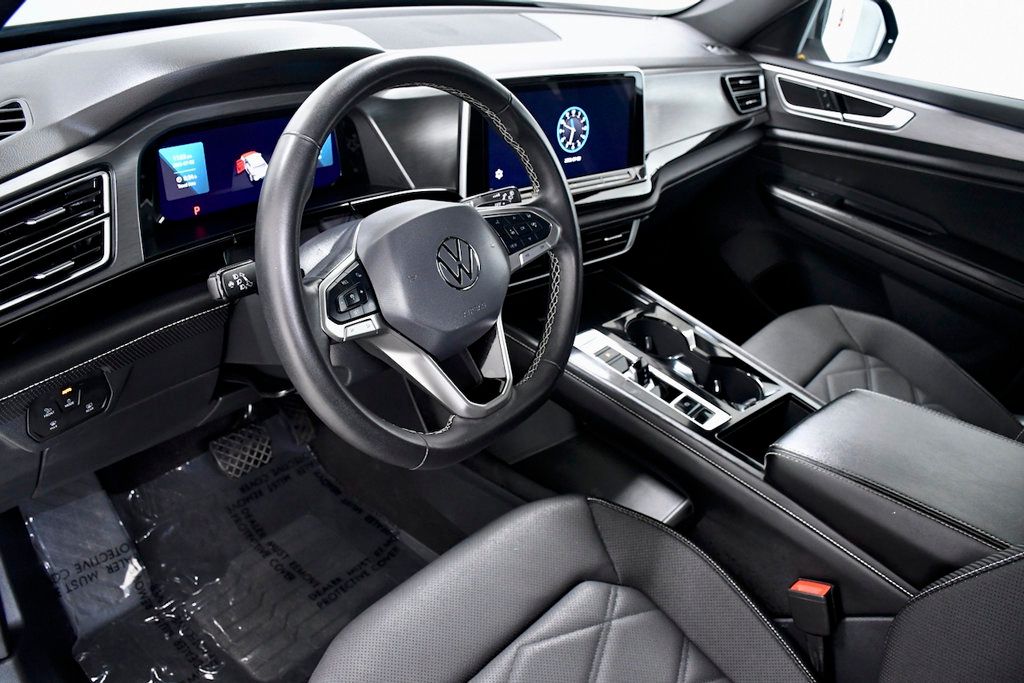 2024 Volkswagen Atlas Cross Sport 2.0T SE w/Technology FWD - 22880927 - 4