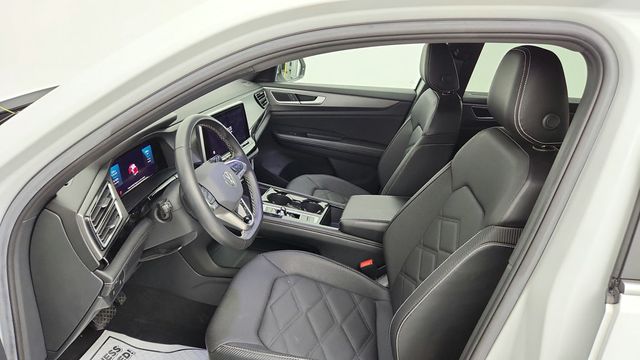 2024 Volkswagen Atlas Cross Sport 2.0T SE w/Technology FWD - 22942762 - 16