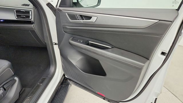 2024 Volkswagen Atlas Cross Sport 2.0T SE w/Technology FWD - 22942762 - 22