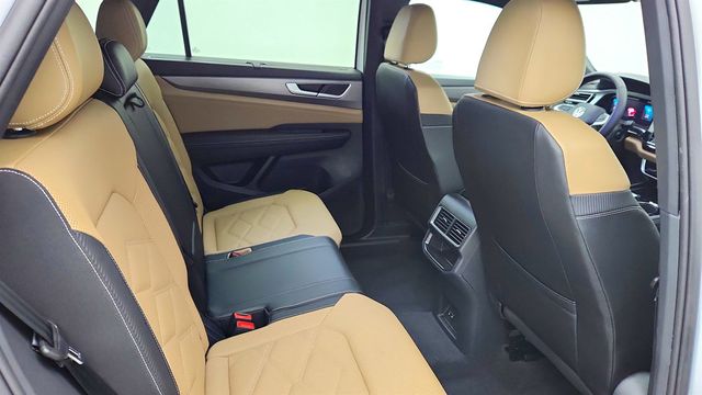 2024 Volkswagen Atlas Cross Sport 2.0T SE w/Technology FWD - 22999397 - 22