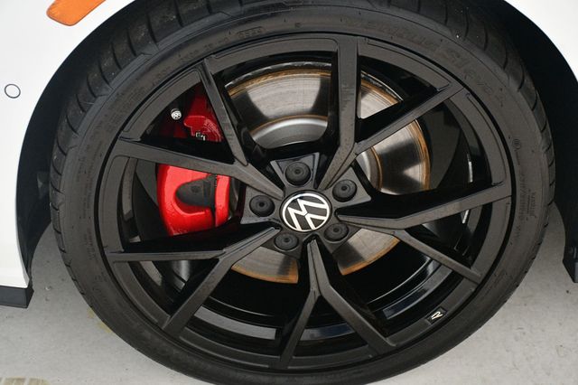 2024 Volkswagen Golf GTI 2.0T 380 Autobahn Manual - 22967483 - 19