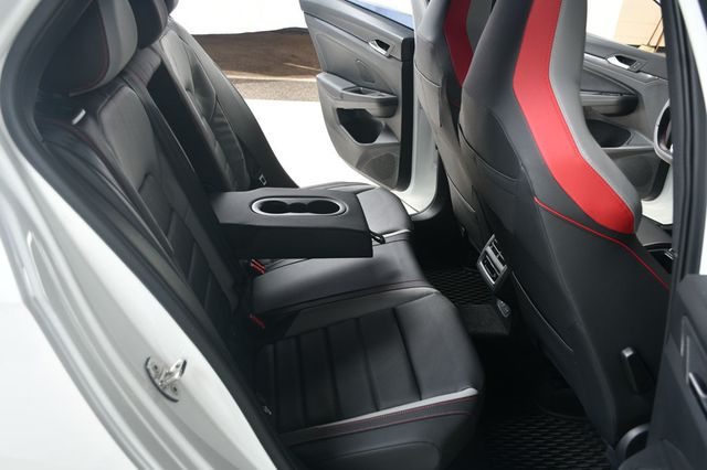 2024 Volkswagen Golf GTI 2.0T 380 Autobahn Manual - 22967483 - 35