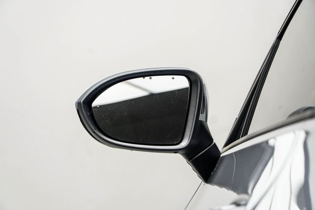 2024 Volkswagen Golf GTI 2.0T SE - 22945487 - 14