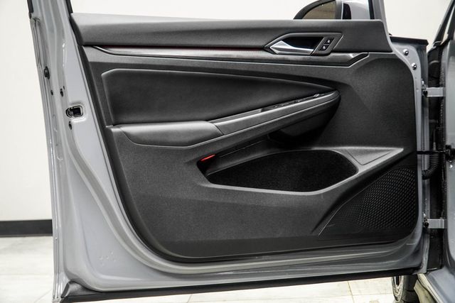 2024 Volkswagen Golf GTI 2.0T SE - 22945487 - 29