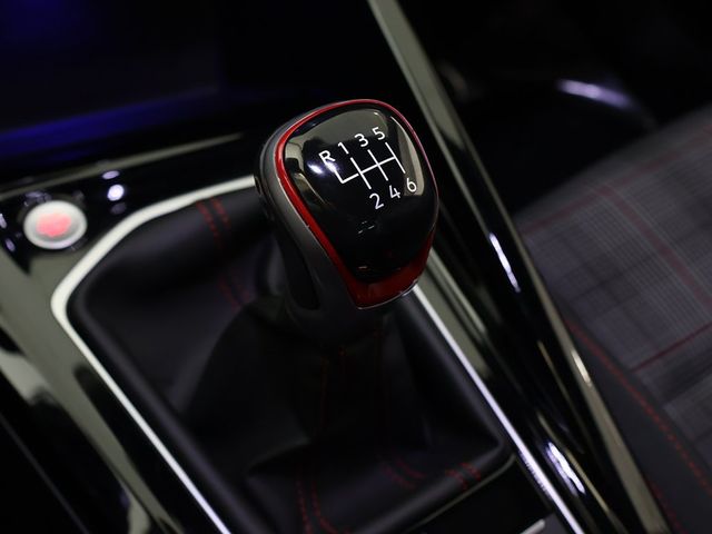 2024 Volkswagen Golf GTI S - 22963747 - 50