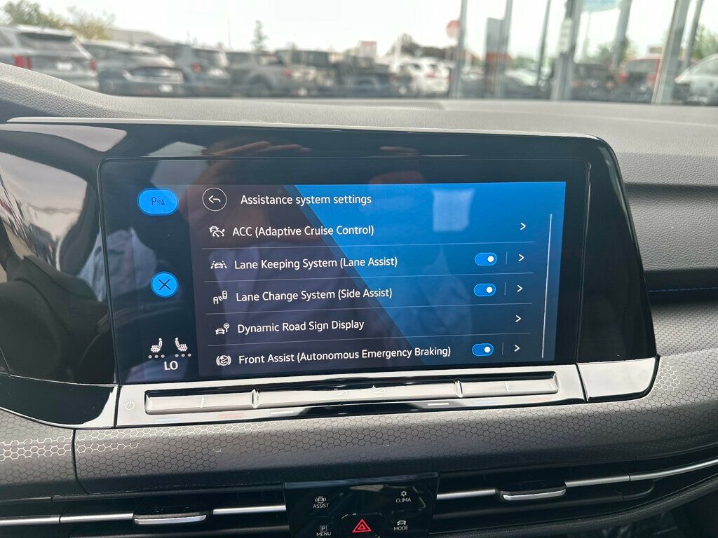 2024 Volkswagen Golf GTI SE - 22926301 - 24