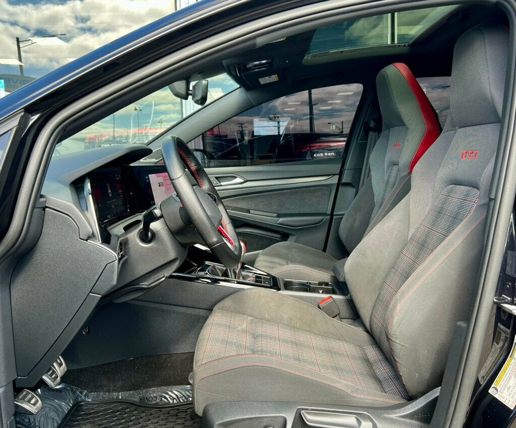 2024 Volkswagen Golf GTI SE - 22987271 - 14
